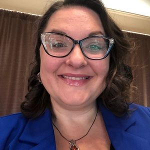 Meet your Posher, Hether